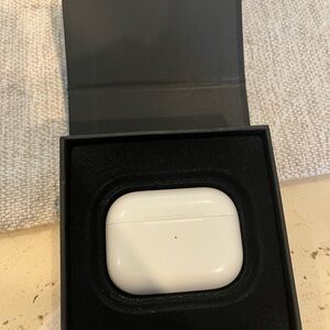 Apple Airpods Gen 1 - Left headphone only - works well